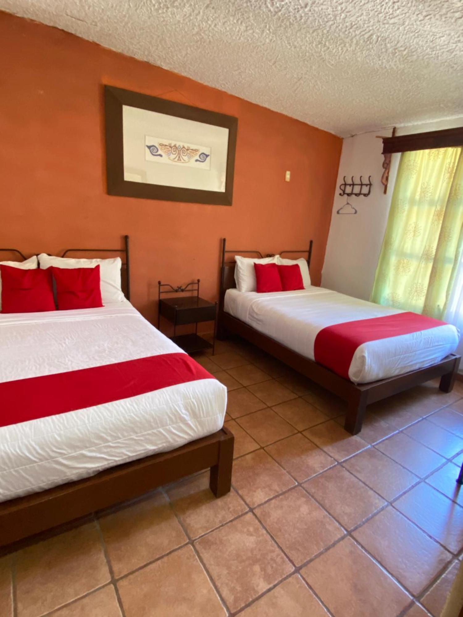 Hotel De Cervantes San Sebastián del Oeste Cameră foto